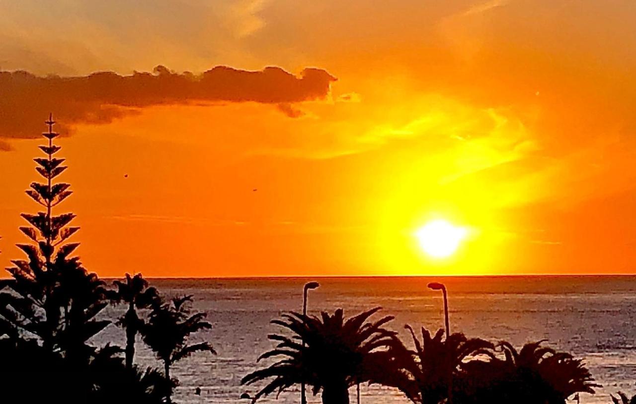 Sunset Over The Sea Playa de las Americas  Exterior photo